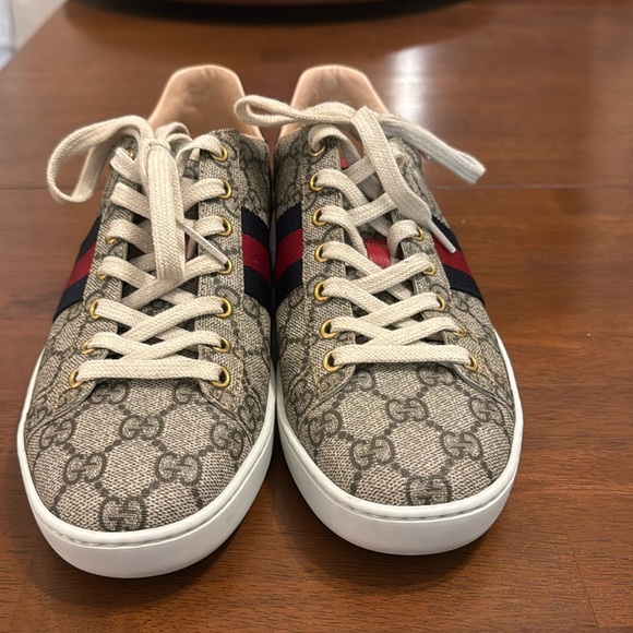 Gucci GG Canvas Sneakers Authentic - Picture 4 of 11